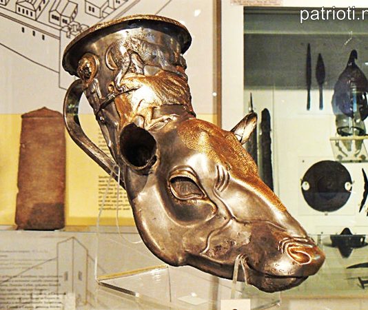 Гробът от Маломирово – Златиница край Елхово