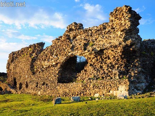 Крепостта Вишеград – най-запазеният средновековен замък в България
