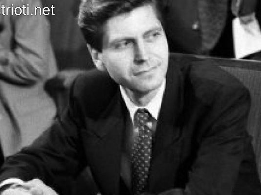На 28 декември 1996 г. е гласувана оставката на правителството на Жан Виденов!