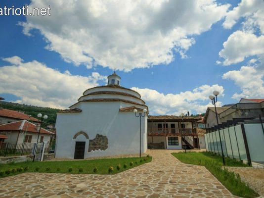 Дели Хамам – старата градска баня в Ловеч