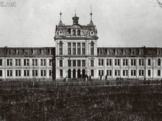 На 25 януари 1881 г. в София е открита Държавна печатница!