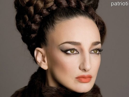 Днес е родена българската актриса и певица Деси Тенекеджиева!